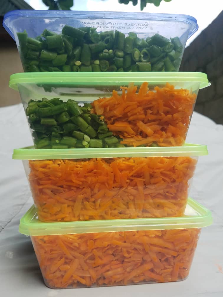 aeeshasulayman's tweet photo. Hello good people!! DM me for all your fresh vegetables and fruits. We also prep the veggies 😊😊 https://t.co/byclcDBaXX