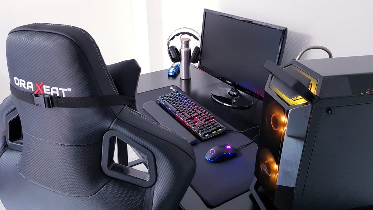 ORAXEAT's tweet photo. Prenez place et à vous la victoire ! 💪🏅#MX800 #Oraxeat #Setupgaming #Gamingchair #Esports
👉https://t.co/zPLL8ySOJC https://t.co/QqSEIZKr6l