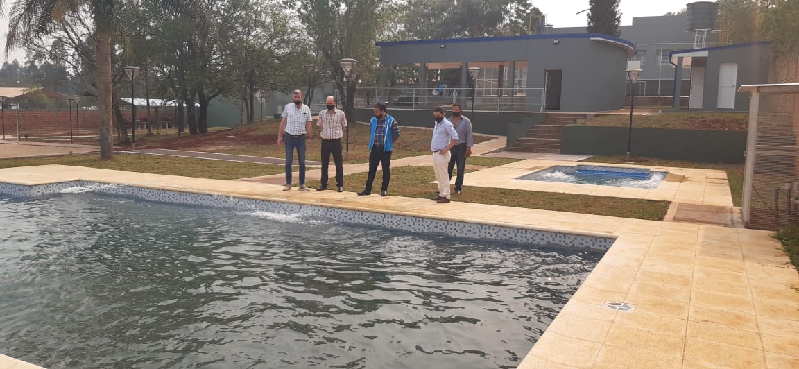grillo141's tweet photo. En Jardín América hoy entrega Complejo Turi Deportivo UDPM. Lugar emblemático de nuestro Sindicato! Con aportes genuinos de nuestros afiliados/as seguimos materializando sueños. GRACIAS! @udpm_misiones @Marcos42866602 @cjdechat @fabianchilipank @ADOMIS_Misiones @robertoadrian82 https://t.co/61HBEp8KlX