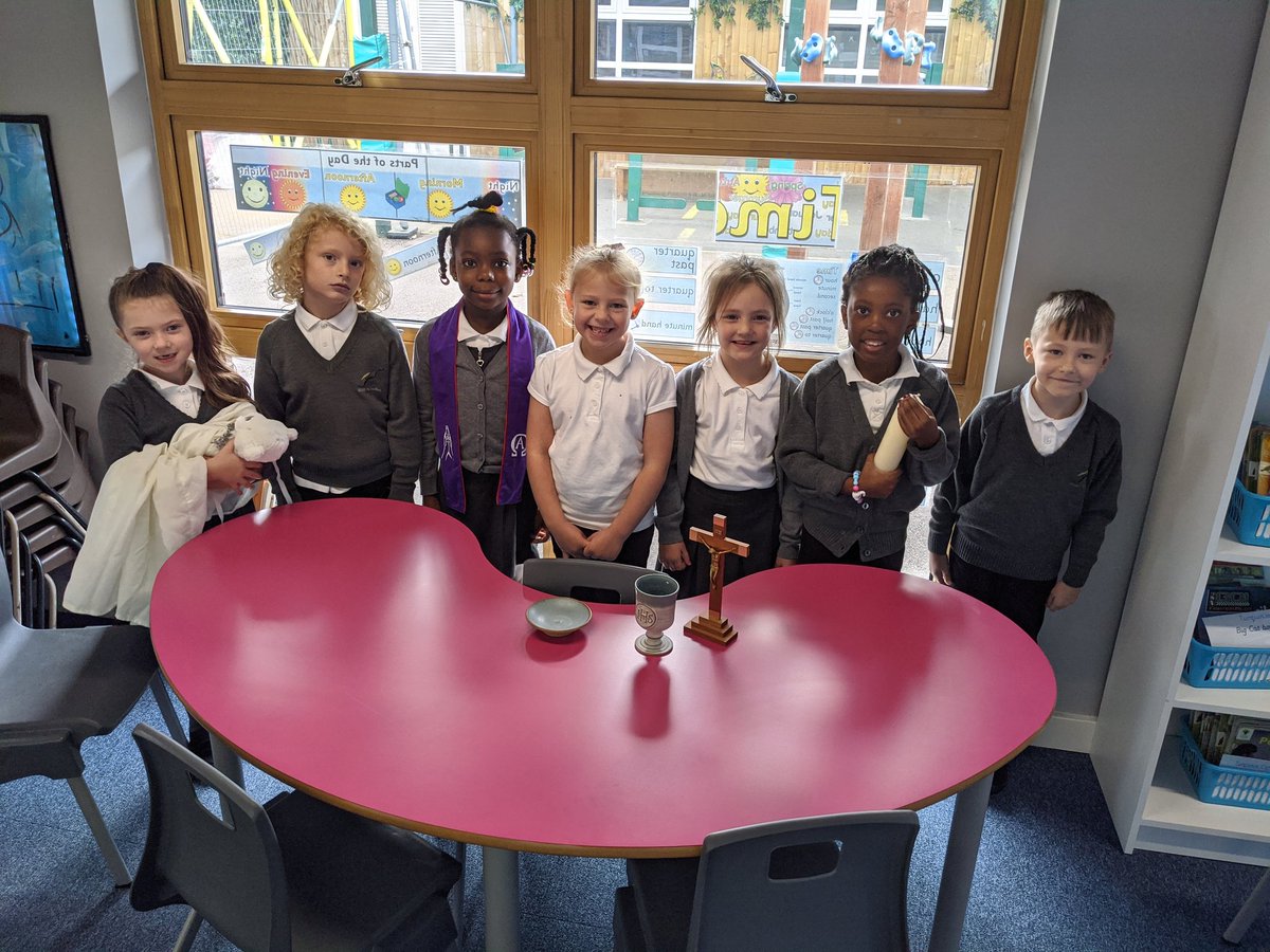 Windmill2JP's tweet photo. During our RE focus days this week, Year 2 were learning about 'New Life'. Here we are re-enacting a Baptism and showing off our stained glass windows. #MusicFederation https://t.co/tXLdNiF9K1