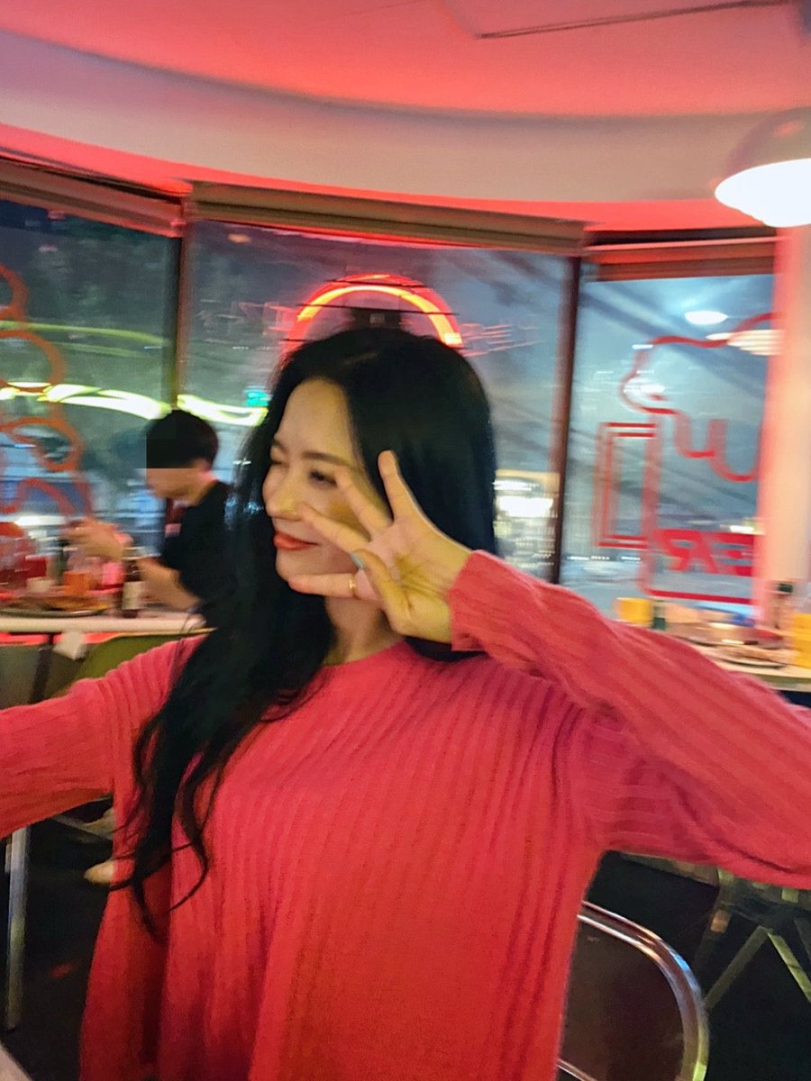 arealthinkr's tweet photo. hello! this is a new (possibly the first) pics account for #HYEBIN of #AREAL! pls rt so foreals can follow! :] https://t.co/uU4Cx5NtjU