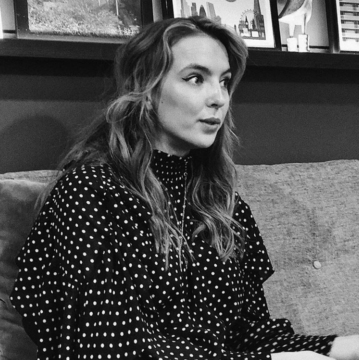 newbandsphase's tweet image. Jodie Comer recording an episode of The Two Shot Podcast with Craig Parkinson in 2018 #jodiecomer #twoshotpod