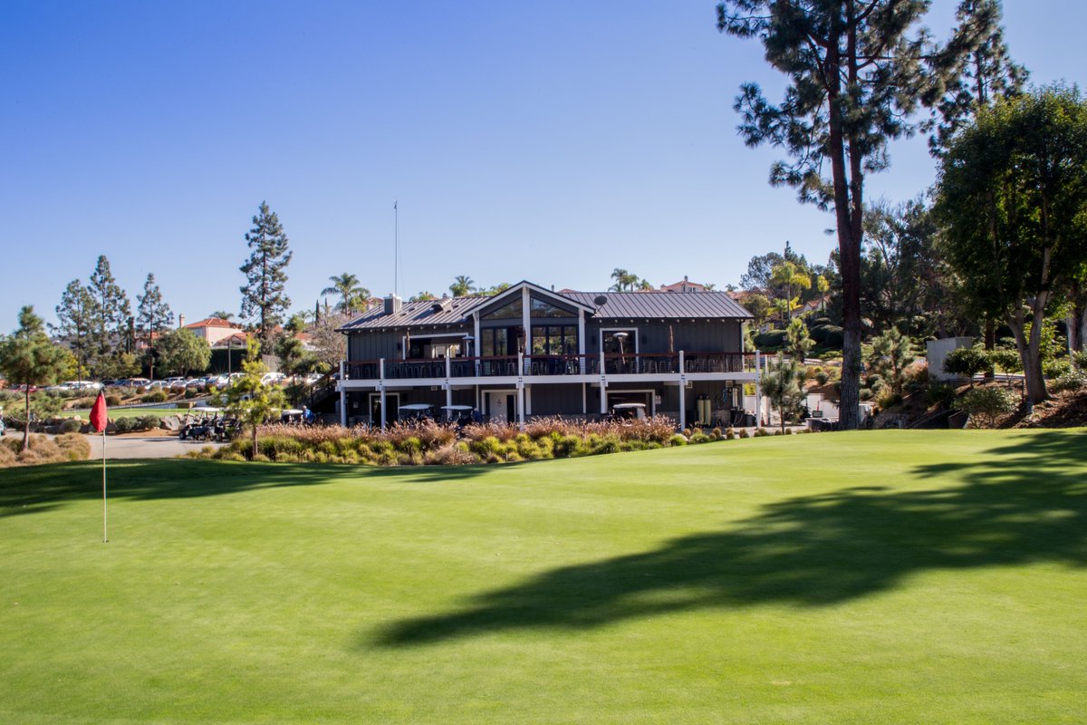 Who's enjoying a tee time at the executive course the weekend? Don't forget to grab a bite and a drink at Tap In Tavern while you're there! 

#saintmarkgolfclub #saintmarkexec #lakesanmarcos #sandiegogolf