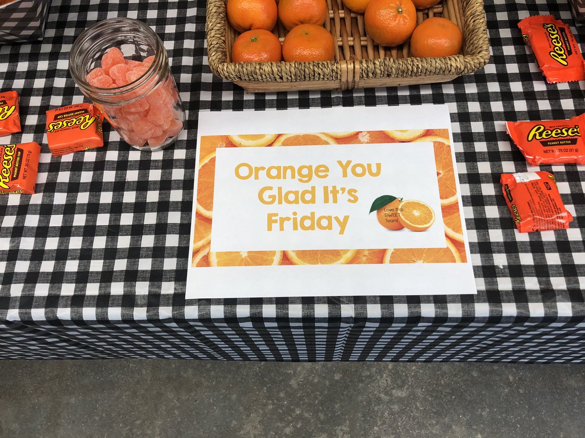 ReadMatz's tweet photo. Thanks @PrincipalAgnew for our Friday treats! @PittmanEagles TGIF https://t.co/8cA2R9H4ci
