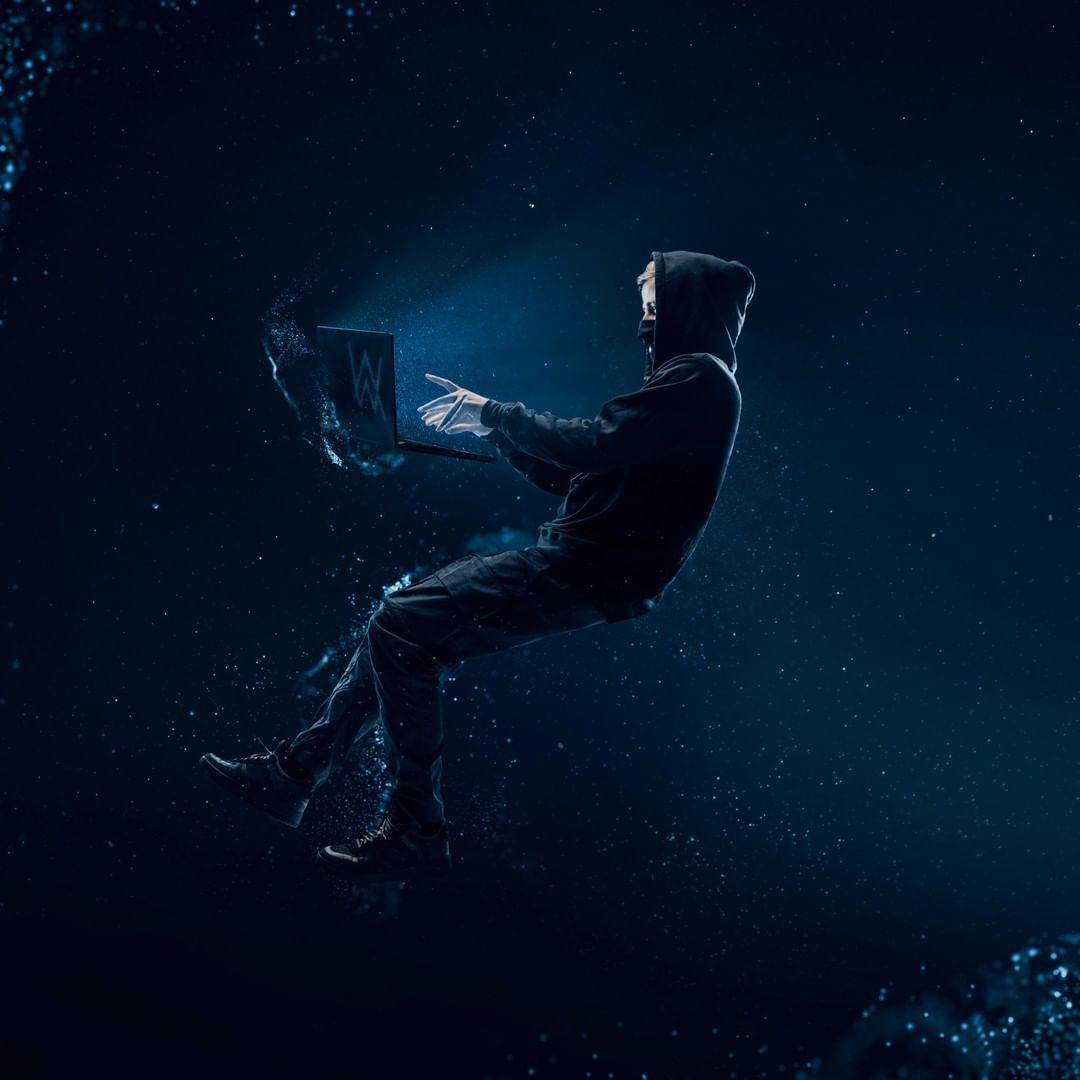 ASUS_ROG_CIS's tweet photo. Давайте поможет Алану Уокеру найти новые игры для его Zephyrus G14. Накидайте в комментарии названия ваших любимых игрушек!

#ROG #ROGAlanWalker https://t.co/6Nc2RJZAVA