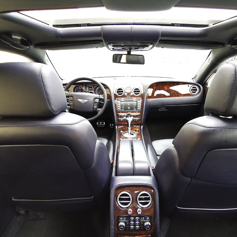 hiperautocoria's tweet photo. Bentley Continental Flying Spur... ¡Una auténtica joya! 💎💎

🔝Transmisión automática
🏎️Motor 6.0lt V12 Biturbo
🐎560cv
⭐87.000km 

☎️954 77 32 11
📱620 38 25 63

#Hiperauto #Coria #Pilas #Sevilla #Coches #Automoción #AutoOcasión #Motor #Seminuevos #Bentley https://t.co/6XKDFNJIBg