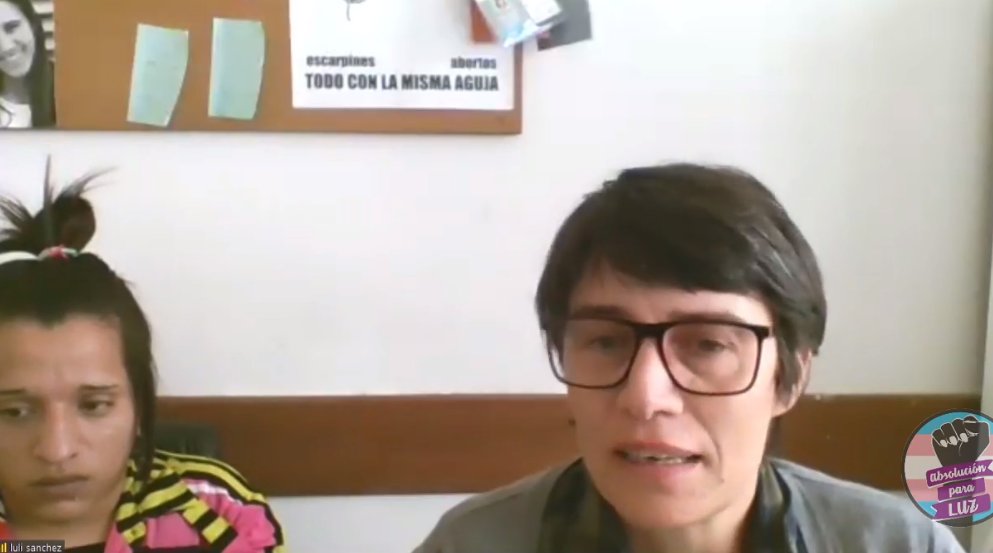 cosecharoja's tweet photo. "No tengo elementos para sostener una acusación formal contra la acusada. El tribunal debe dictar su absolución", dijo la fiscal Castany, que está en línea con la defensa, @lulilesbiana, en el pedido de #AbsolucionParaLuz
[En breve la sentencia] https://t.co/z7Fh8FWwSb https://t.co/5fCG6UMAek