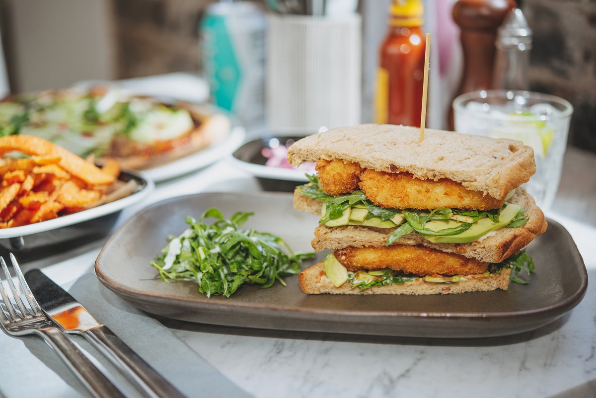 Candy Bar & Diner tweet media