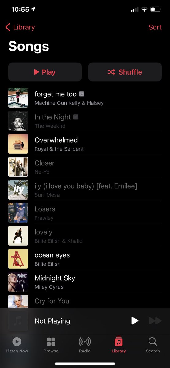 ghartman07's tweet photo. @AppleMusic WHATS going on here? Why aren’t these songs available anymore? https://t.co/rCVvbYIoHh