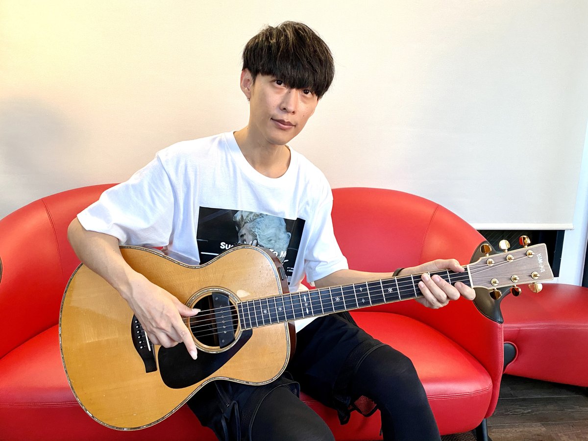 yamaha_acogt_jp's tweet photo. 大石昌良 @Masayoshi_Oishi さんからTwitterリニューアルのお祝いコメントをいただきました!
ヤマハギターとの出会い要チェックです!
#大石昌良
#オーイシマサヨシ
#LS36ARE
#アコマイ2020
#yamaha
#yagjお祝いコメント
#配信ライブ https://t.co/CBAopLyTVK