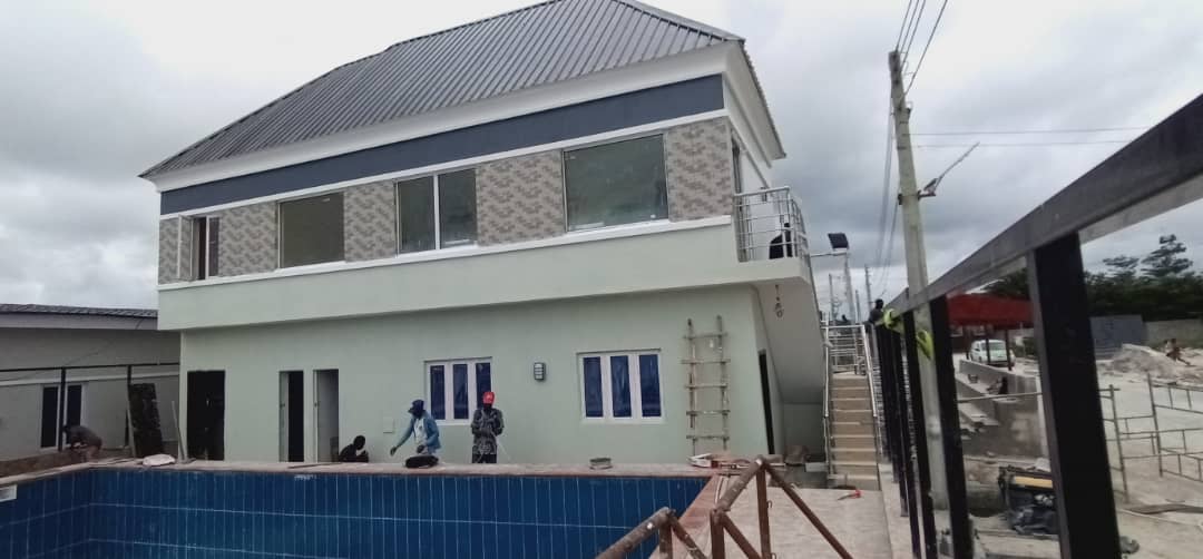 KenjiSlingshot's tweet photo. Now is the best time to buy a 🏠 house.
#realforlife #realestatenigeria #MyOZOMoments https://t.co/NBi1zXtfIN