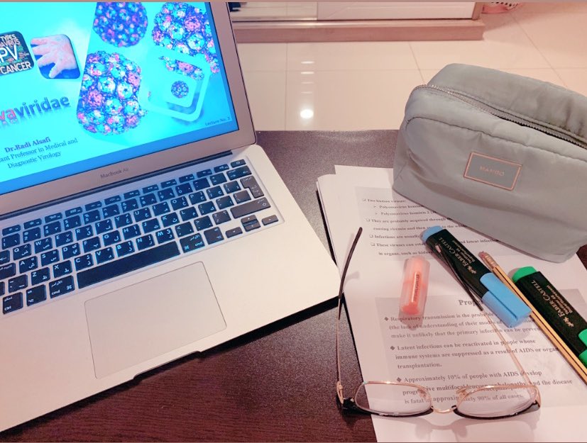 مساء الفل✨🌸

من قلب الحدث ممكن نقول بدأنا بمحاضرات د.راضي الي تفتح النفس نفسي اصورها لكم ما تتخيلوا ماشاء الله كمية الابداع في تنسيق السلايدات 👌🏼✨🌸

او الشرح وتفصيل المعلومات يعجز الكلام عن الوصف ربي يزيده من فضله وعلمه 😇🙏🏻