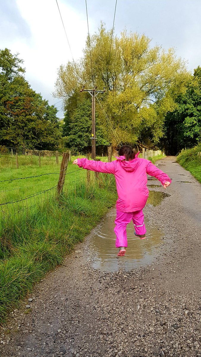 Classes 2 and 3 have been out exploring New Mills this week. Class 2 went out on a Penny Hike and chose the route they walked with the flip of a coin. Class 3 went on a photography walk and scavenger hunt. We all loved paddling and jumping in the puddles too!