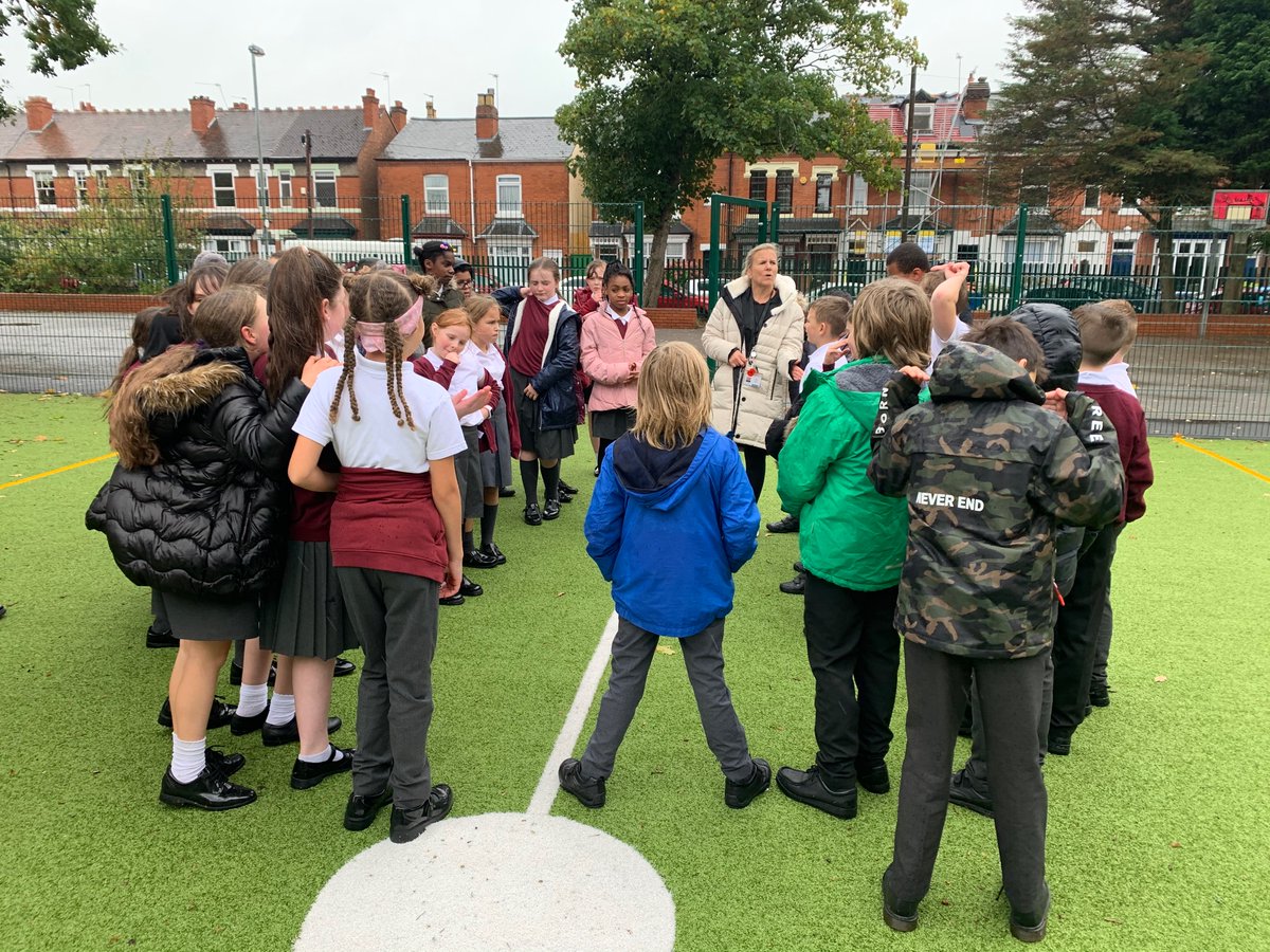 dunstan_st's tweet photo. After listening to our instructions, we played a round of ‘evolved’ Dodgeball to finish off our PE lesson. It was a close game, but the  boys won, 14 - 12! https://t.co/1KPYr7F4YC