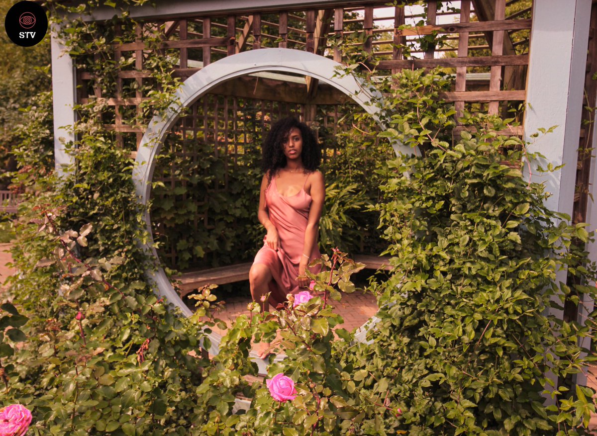 STVframe's tweet photo. STV 16: Her Secret Garden 

📸: @Rasta_Teferi 

SUPPORT = RT 😌 https://t.co/PBiZa2JHxo