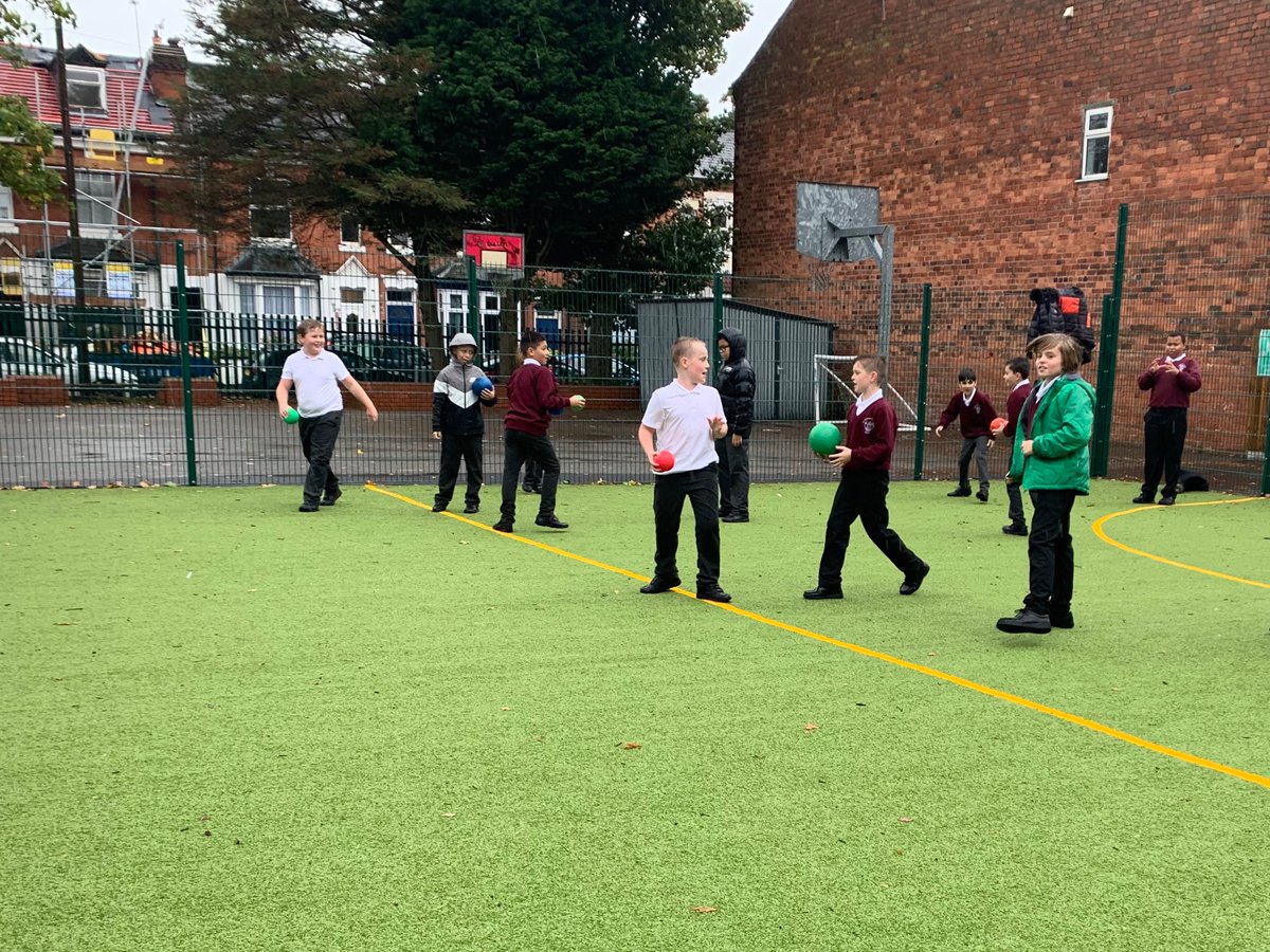dunstan_st's tweet photo. After listening to our instructions, we played a round of ‘evolved’ Dodgeball to finish off our PE lesson. It was a close game, but the  boys won, 14 - 12! https://t.co/1KPYr7F4YC