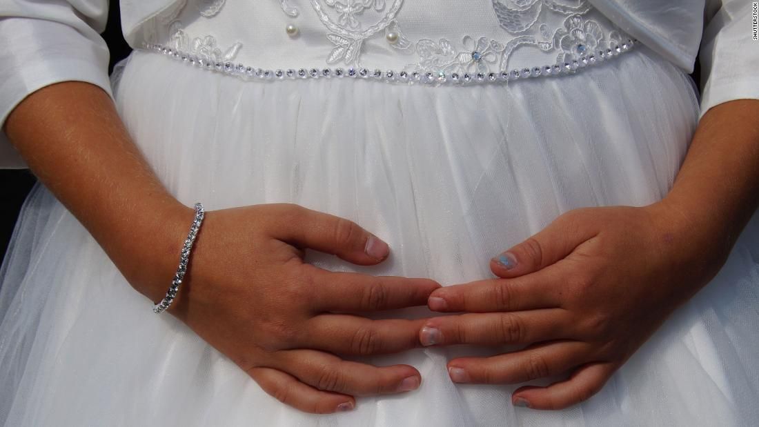 UnchainedAtLast's tweet photo. The #COVID19 pandemic has put 500,000 more girls at risk of being forced into #childmarriage this year, reversing 25 years of progress that saw child marriage rates decline, according to a new report by the charity @SavetheChildren. @CNN  #EndChildMarriage https://t.co/SYrbZ9DVXK https://t.co/3M1hiNKjEJ