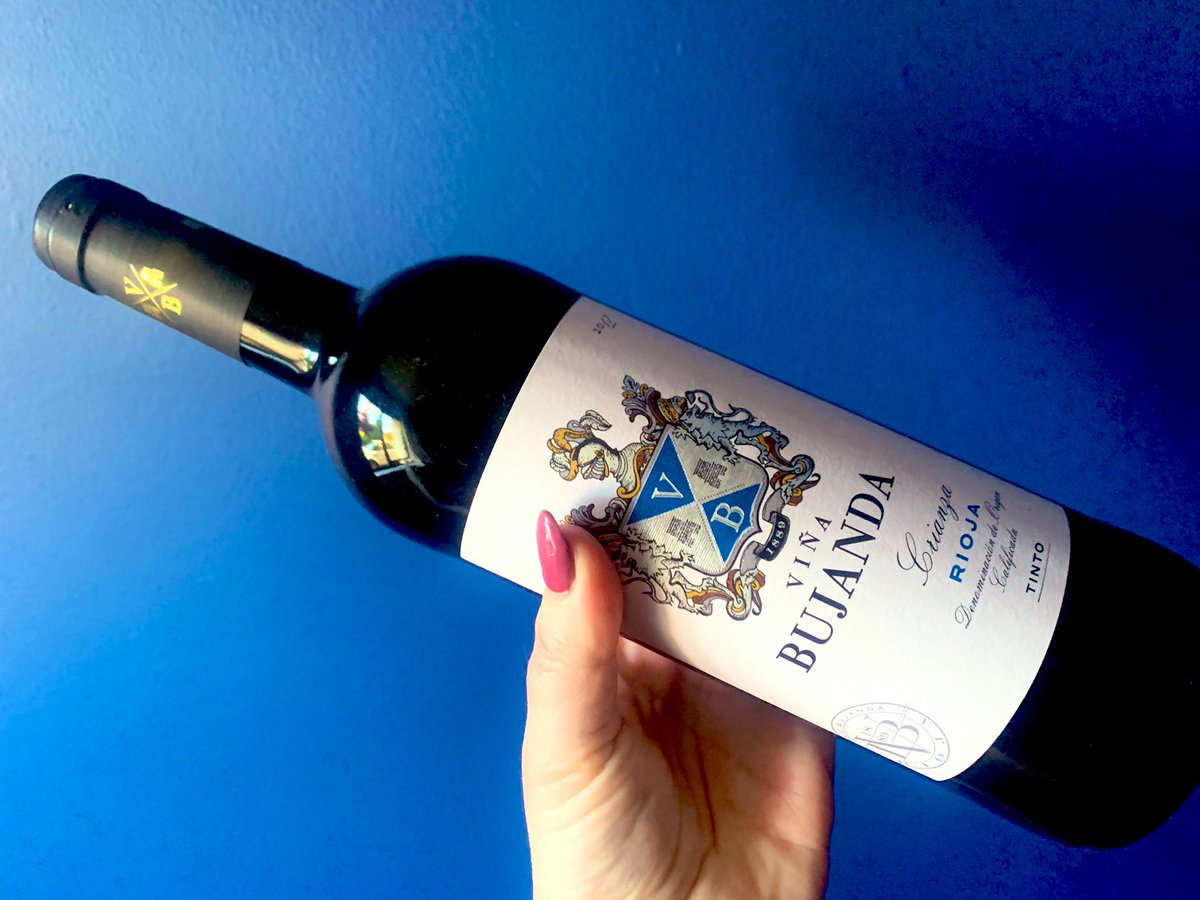 nichola_daly's tweet photo. The only decision I intend on making this evening includes @jnwine π€π€·π»ββοΈπ·
Which π€·π»ββοΈ @John_Mathews1 @darrenRafferty0 @AustinsDublin @PotgieterFrits
#wineneeded #wineclub #fridaydecisions π€ https://t.co/ya1wNumHLg