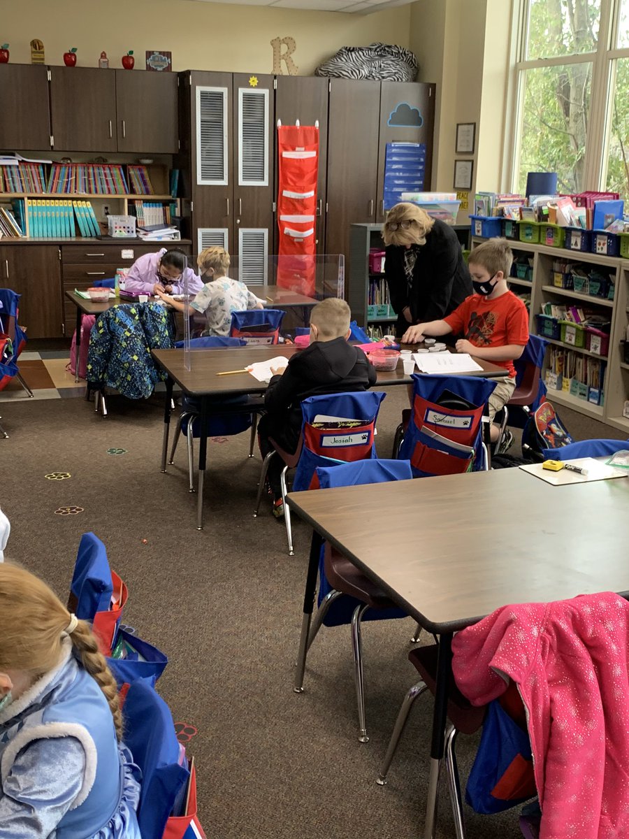 VickieMurillo's tweet photo. Visiting classrooms at Hoover Elementary this morning! High student engagement with evidence that our students #AchieveMore @CBCommSchools #HooverWay @HCbcsd @BHettrick #CBProud https://t.co/a1grFPSIMo