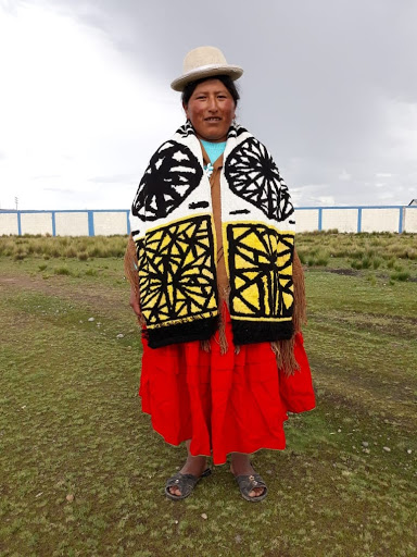 bid_dimad's tweet photo. En moda, textil y complementos Iberoamérica apuesta en la sostenibilidad y la unión entre diseño- producción tradicional. Es una de las tendencias de la BID20 en esta categoría.
#modadesign #fashiondesign #BID20 #diseñoiberoamericano #sostenibilidad #modasostenible https://t.co/hyIwwlTrsA
