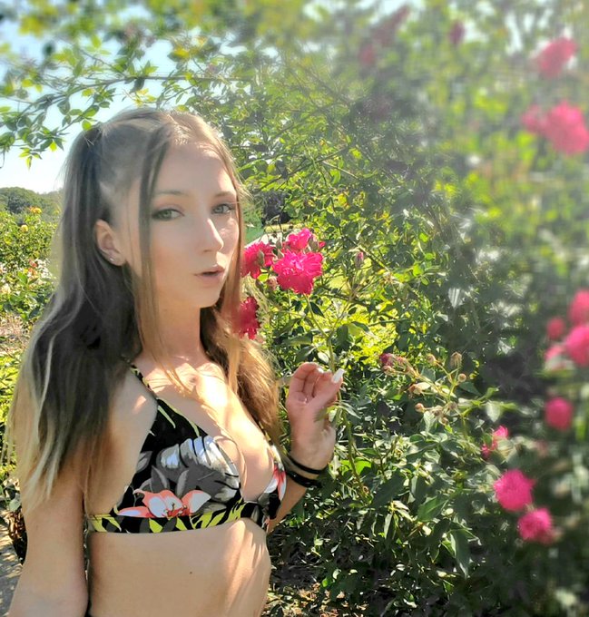 Who knows what im doing tonight?! https://t.co/OzTeEbPhxr<a href="/tag/newprofilepic"class="tags"><span>#newprofilepic</span></a>