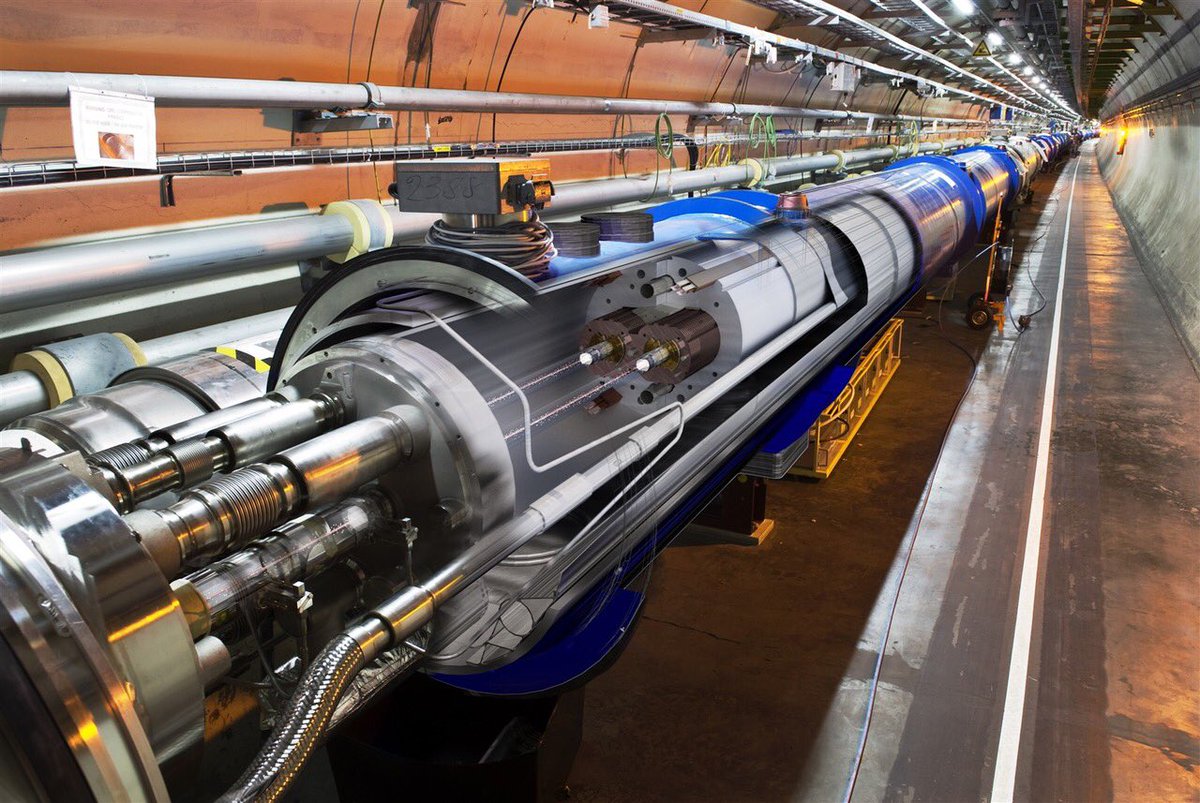 CERN's tweet photo. CERN Director-General Fabiola Gianotti &amp; Gian Giudice, Head of CERN's Theory Department, comment on @NaturePhysics, on the scientific vision and priorities for the field laid out in the recently updated European Strategy for Particle Physics #ESPPupdate

➡️https://t.co/FCeVHQV25f https://t.co/OYrOK70pqB