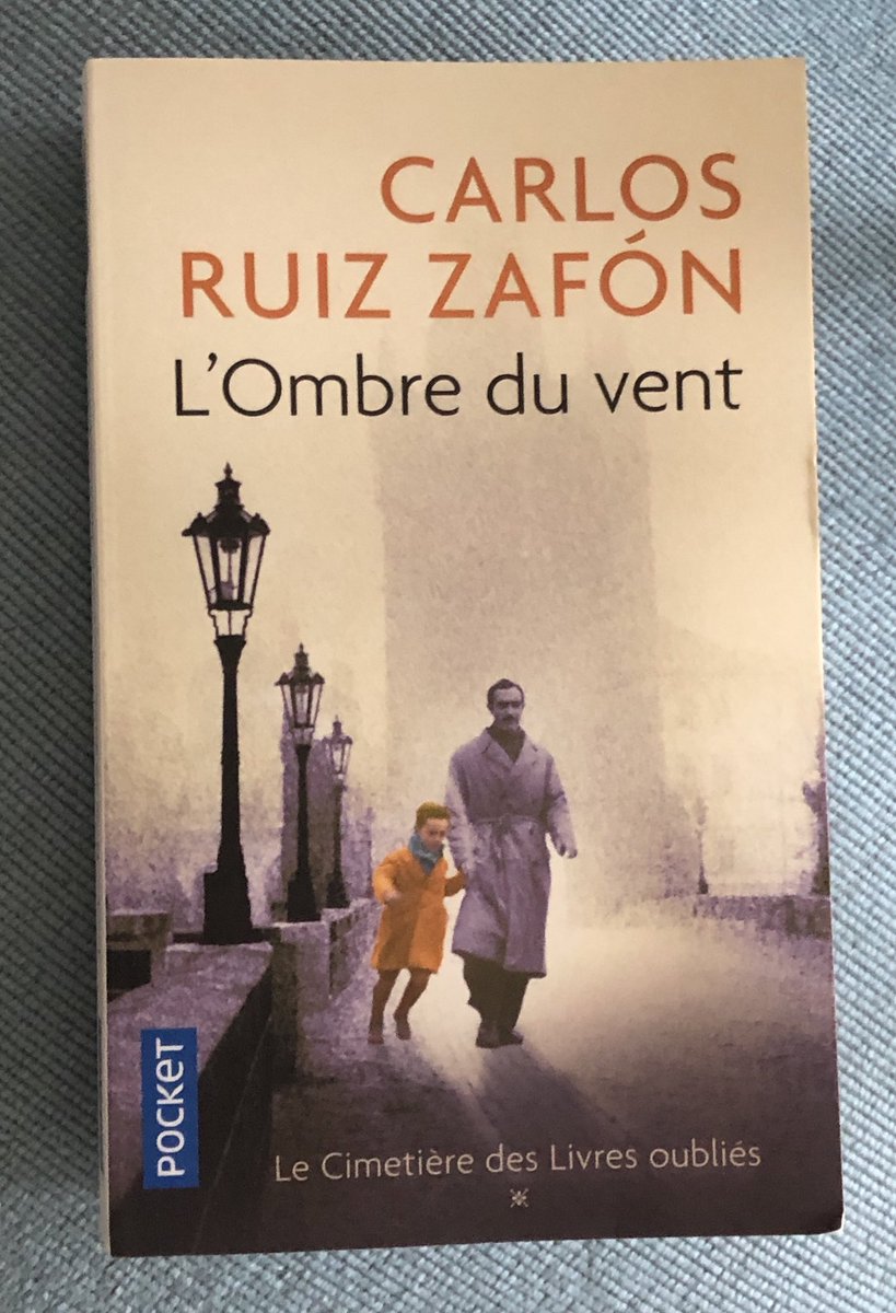 Une fresque captivante mêlant intrigue, humour et émotion pour ce #VendrediLecture 📚
#LOmbreduVent #CarlosRuizZafón