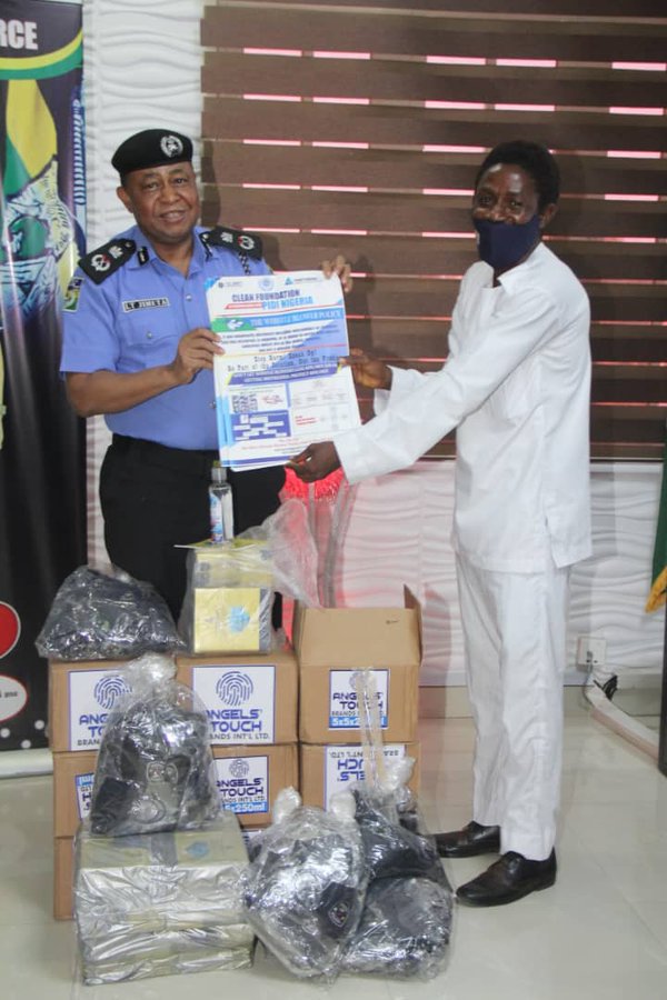 cleenfoundation's tweet photo. CLEEN Foundation presented PPEs to the Bauchi State @PoliceNG Police Command under the Policing Pandemic Project.

With support from @UKinNigeria https://t.co/8Wf7P0DmX1