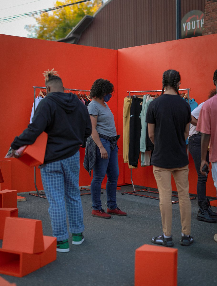 feek___'s tweet photo. Sold out my first “curbside pop-up shop” 🤧 —- Every purchase came with a piece of furniture https://t.co/oKlYTwPREd