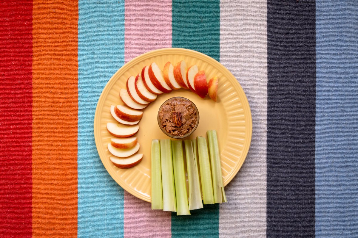 Smoky Maple Pecan butter + tips to get moving now live on the <a href="/sussnacks/">Sustainable Snacks</a> blog 🍁