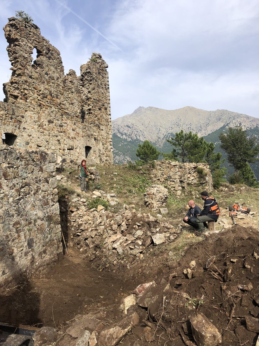 vselvini's tweet image. Vivariu. Début des fouilles au fortin de Pasciolo. Patrimoine historique à préserver, à promouvoir et à transmettre aux générations futures. @IsulaCorsica @oecorse