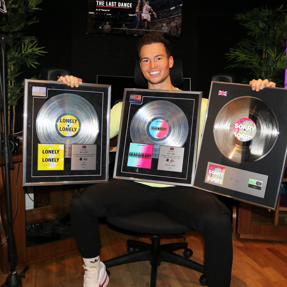 Joel Corry tweet media