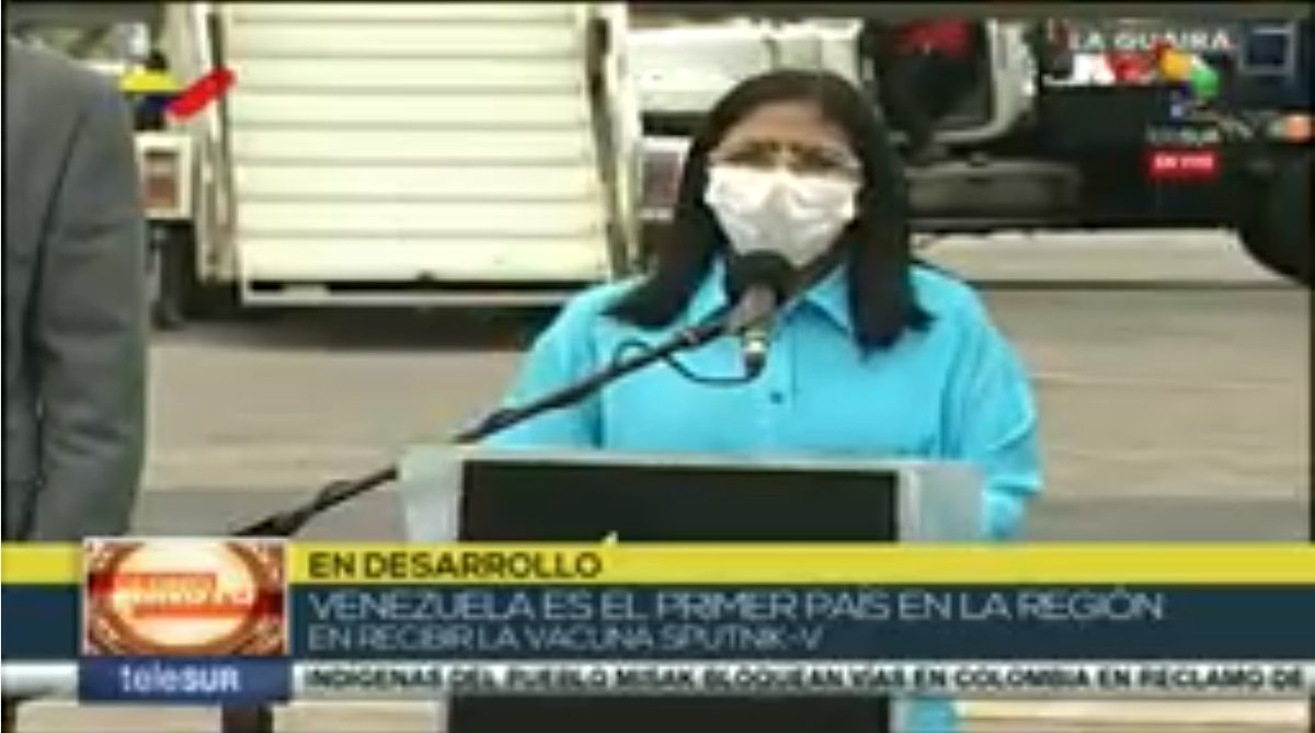 teleSURtv's tweet photo. #ENVIVO 🔴 |  Vicepresidenta Ejecutiva de #Venezuela, Delcy Rodríguez: Cobra hoy mucho significado que sea Venezuela, el primer país del hemisferio occidental en ser participe de este ensayo clínico

Llega a Venezuela el primer lote de la Sputnik V 👉 https://t.co/tqMKHfl0b4 https://t.co/dE8vHe7EqM