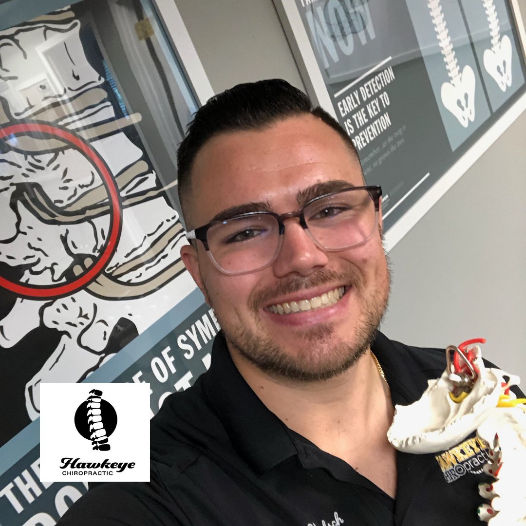 HawkeyeChiro's tweet photo. It's #NationalSmileDay! What is one thing you do for yourself, that is part of your #FocusHealth, that makes you smile? Share it with us! Let's see your smile!
For Dr. Drew, it's being a chiropractor & helping people live their best life! #NationalChiropracticHealthMonth https://t.co/2Eja4msUJo
