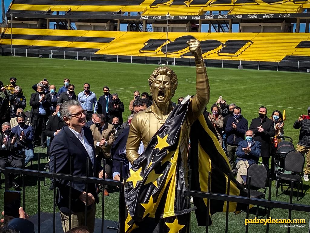 padreydecano.com tweet media