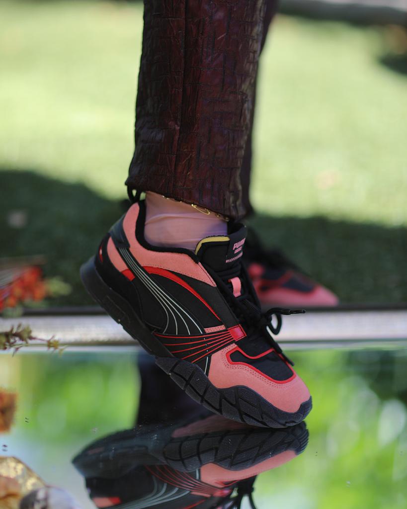 Please don't crack that mirror. Nobody needs that bad luck right now. Kyron  Bonfires just dropped: https://t.co/EkoS2Yapwv