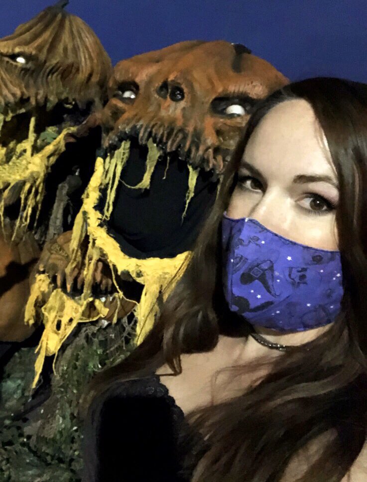 Sarah_Nicklin's tweet photo. Starting the #Halloween season with a fun night at the covid safe @frightride!! #frightride #frightridelasvegas #LasVegas https://t.co/NaZi4qsi9g