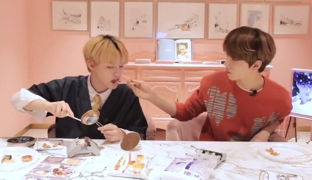 the way he immediately checked if chenle's shoulder is fine