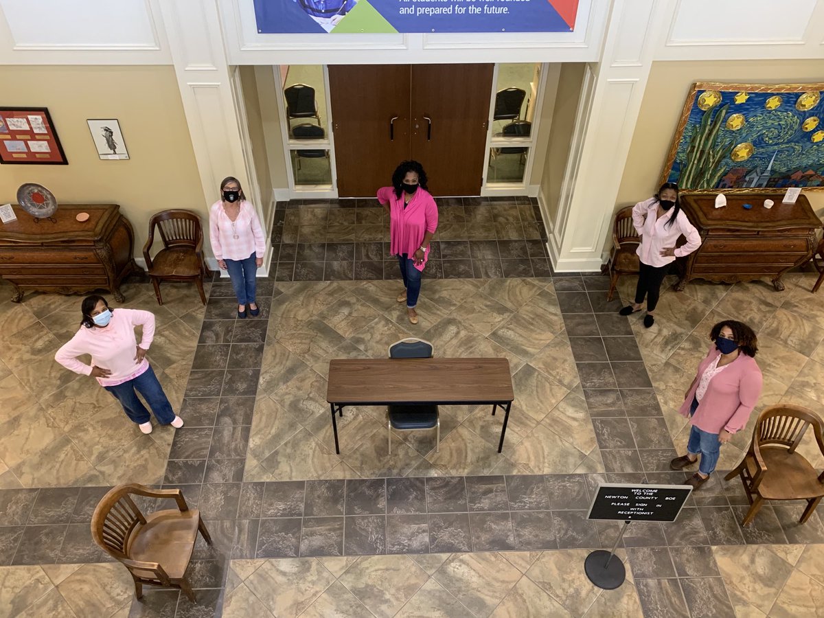 Title I wears pink for Breast Cancer Awareness ⁦<a href="/NewtonCoSchools/">NCSS</a>⁩