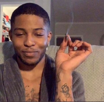 Kikazarist's tweet image. Is the tears out of fear or envy? 🤔
Are they afraid we will surpass them like WE ALWAYS SURPASS THEM IN EVERYTHING? The more you wail, the more we contribute. We are going to continue with that #iconicproject goan hug a wet transformer if you don&apos;t like it
#LayconMediaTourDay2