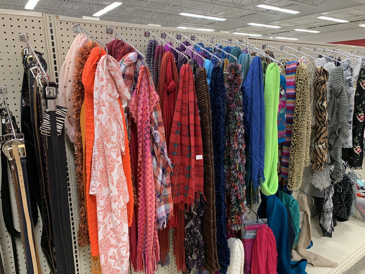It’s getting a little breezy out there... a nice scarf will keep you warm and stylish. 

#rockford #scarf #scarves #fall #autumn #season