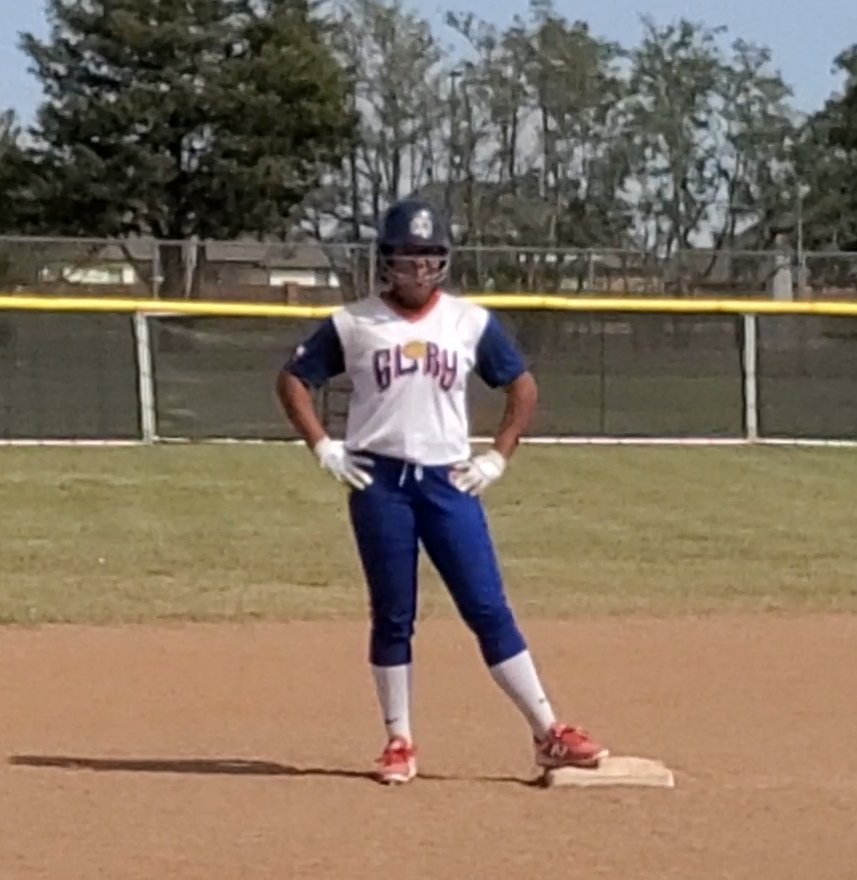 HotshotsNaudin's tweet photo. @ToriE_7 with a 2 run double to keep the inning going against the Batbusters at the @thealliancefp cup!
#texastested @TFLfastpitch #bettercalled #ncaasoftball #fastpitch #virtualrecruiting https://t.co/dB1VTaoHKT