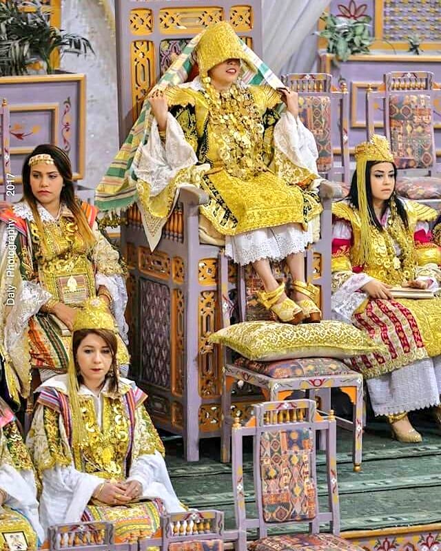 4) The Jelwa The jelwa is practised in different coastal region of the country: the Sahel, the Cap Bon & Sfax.In Sousse, the bride would have elaborate motifs painted on her face.I've read that the white dots represent the tears of the bride who is sad to leave her family.