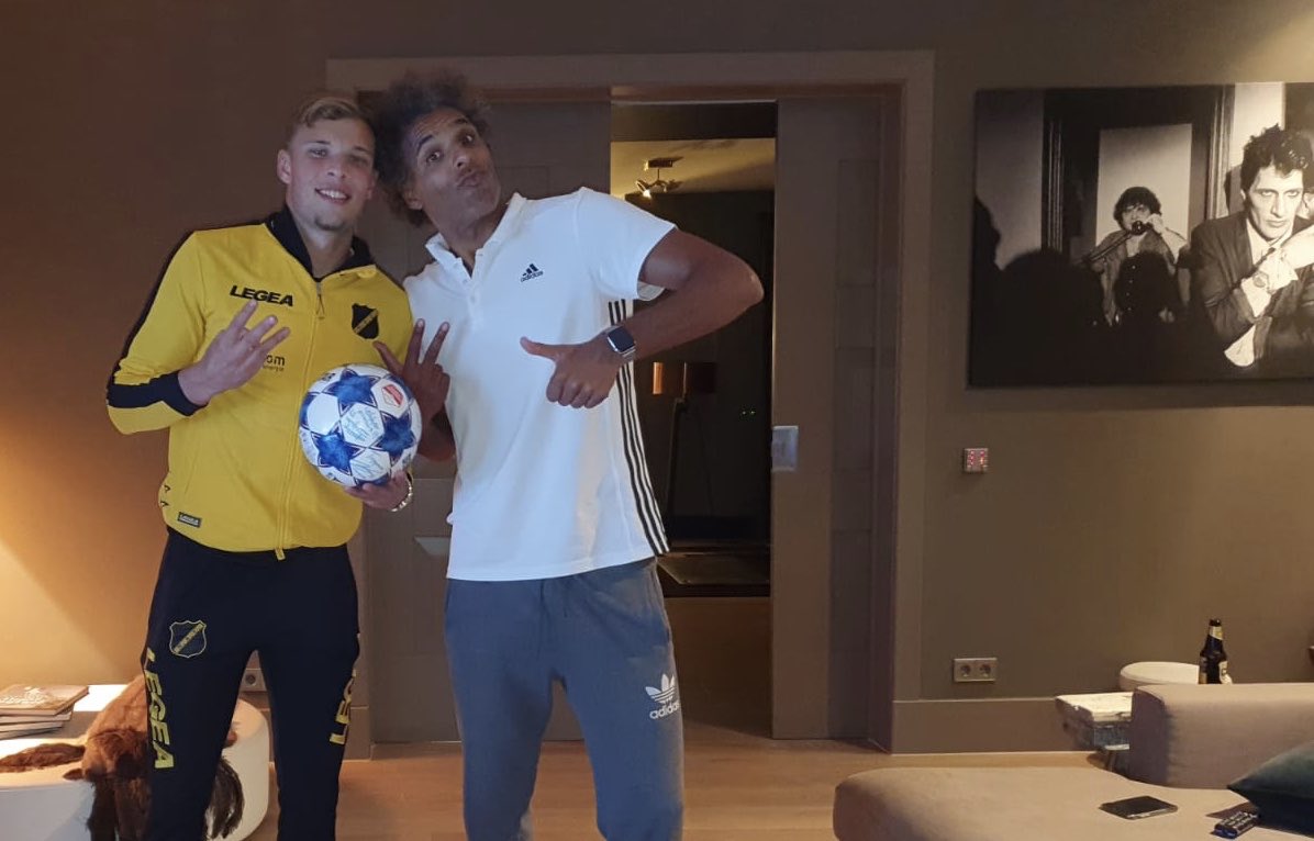 Pierre van Hooijdonk tweet media