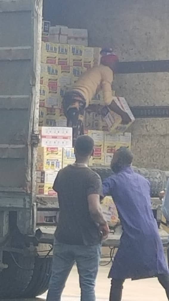 Our profound appreciation to Lagos State Government and His Excellency the Executive Governor of Lagos State Babajide Sanwoolu <a href="/jidesanwoolu/">Babajide Sanwo-Olu</a> for the palliative given to the Staff of FMC Ebute-Metta.
It has made a difference to the needy among us #Lagosagainstcovid 
<a href="/dadajuwon/">Damola</a>