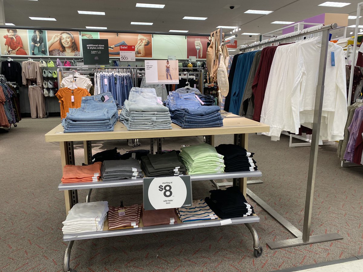 Emily Sparks tweet media