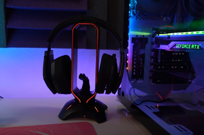 TiltedNationHQ's tweet photo. Love seeing all the different #setups with the #TNShadow! Even have the awesome #retro #mousepad here too! Also, anyone else playing #animalcrossing? Just got into it, anything I should look for in-game? https://t.co/uOHaDaGHhO