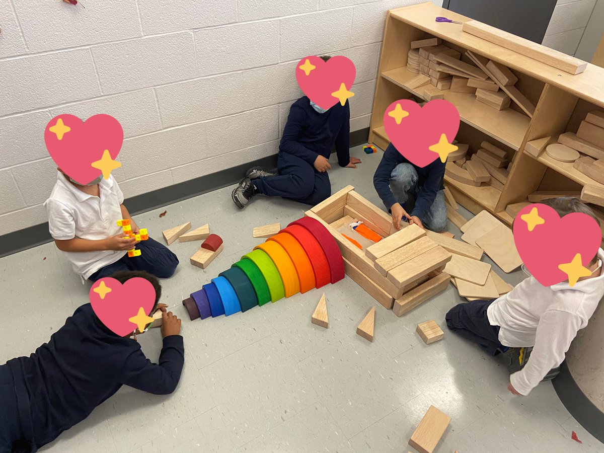 chellymil's tweet image. Fairies 🧚🏻‍♀️ have come to our SK/1 class @BishopMacdonell the students were overwhelmed with excitement and all we could do was write letters to them and make them comfortable beds and houses. I’ve never seen so much writing happen in my life!