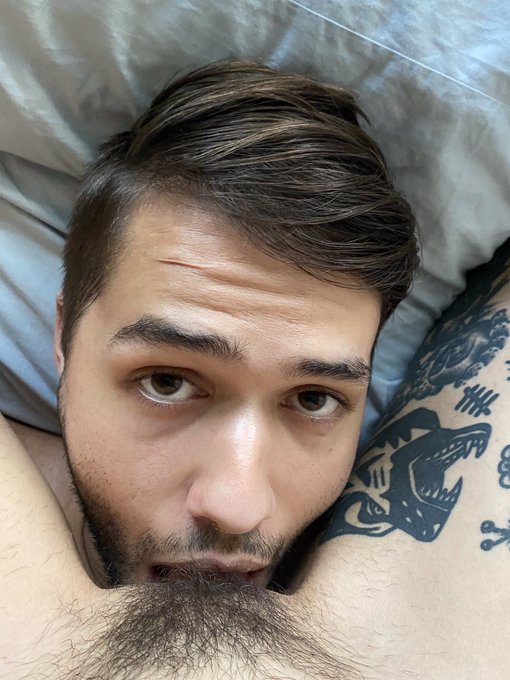 Best seat in the house. https://t.co/uSMiN0rEXU<a href="/tag/mvsales"class="tags"><span>#mvsales</span></a><a href="/tag/mvboys"class="tags"><span>#mvboys</span></a>