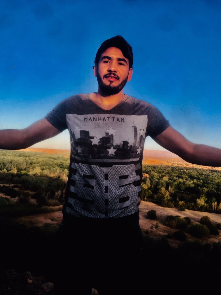 AITBENESSAIDMu1's tweet photo. The kisses of sun 🔆  is The best thing that you get every morning. #mgouna #morning #motivation #sunset #summer #sunrise #fitness #gym #motivation #maroc #morocco #marrakech #photoshoot #photography #photooftheday #naturephotography #nature https://t.co/xIVTKBuZ8Z